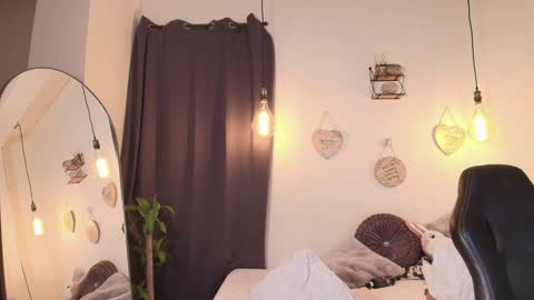 Snapshot of selenarossi chatting on 01.18.25 SelenaRossi online show from 01.18.25