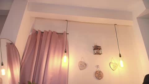 Snapshot of selenarossi chatting on 01.20.25 SelenaRossi online show from 01.20.25