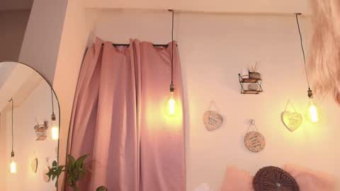 Snapshot of selenarossi chatting on 01.26.25 SelenaRossi online show from 01.26.25