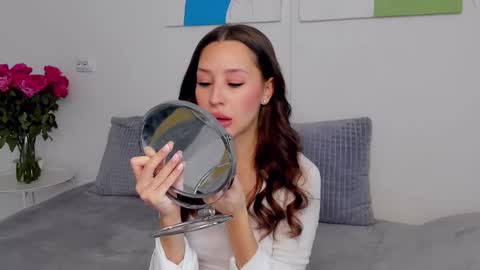 Selena online show from 11.21.25