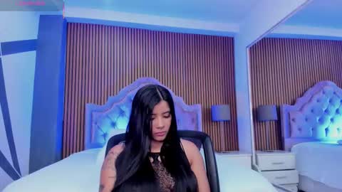 Snapshot of selenastonne chatting on 10.27.25 selenastonne online show from 10.27.25