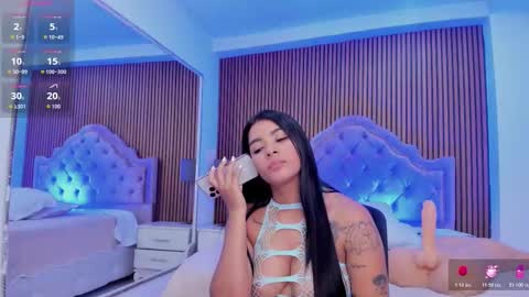 selenastonne online show from 11.27.25