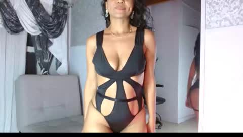 Snapshot of selene_bubble chatting on 02.08.26 Selene online show from 02.08.26