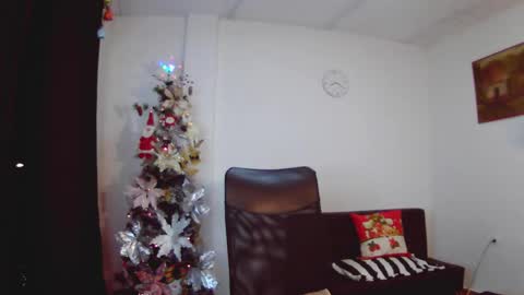 Selene Fortuna  online show from 12.16.24