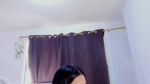 Alejandra  online show from 09.17.25