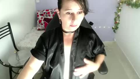 selene online show from 02.06.25