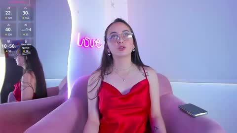 selene_swee online show from 09.17.25