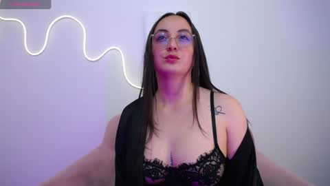 selene_swee online show from 07.05.26