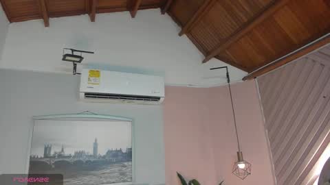 Snapshot of selene_tylor_ chatting on 10.12.25 Selene online show from 10.12.25