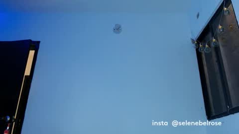 Snapshot of selenebelrose chatting on 09.23.25 Selena online show from 09.23.25