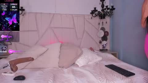 Snapshot of selenee__ chatting on 02.01.25 Selenee online show from 02.01.25