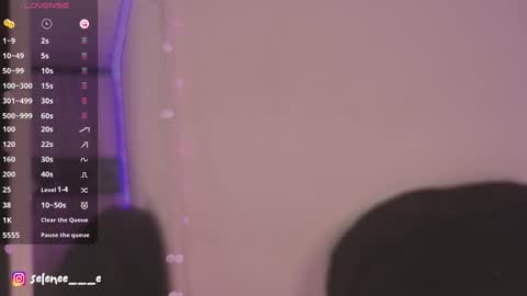 Snapshot of selenee___e chatting on 02.28.25 selene online show from 02.28.25