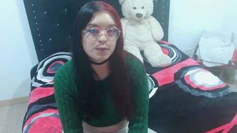 Selene G  online show from 12.29.24