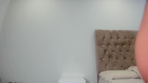 Snapshot of selenemakris chatting on 10.02.25 Selene online show from 10.02.25