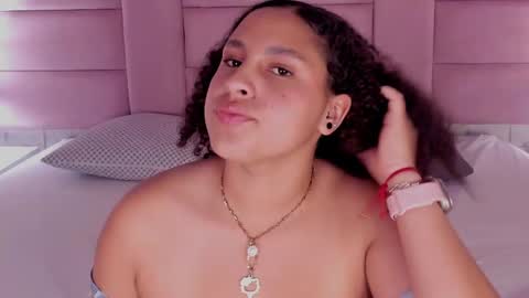 Snapshot of selenevoon chatting on 10.02.25 SeleneVoon online show from 10.02.25