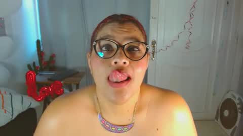 Selenna1 online show from 02.15.25