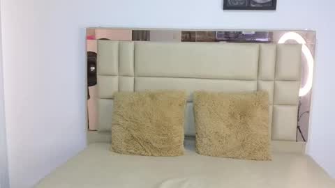 Selenna online show from 10.30.25