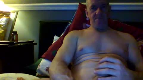 Snapshot of selfsucker28772 chatting on 01.05.26 selfsucker28772 online show from 01.05.26