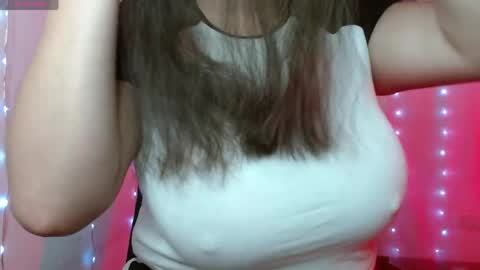 Snapshot of selikayle chatting on 04.30.26 Selen online show from 04.30.26