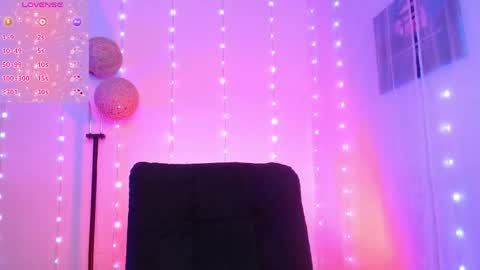 Snapshot of selikayle chatting on 05.11.26 Selen online show from 05.11.26