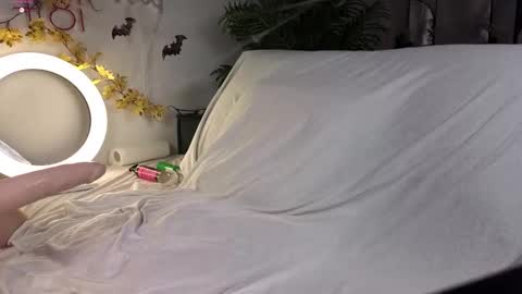 Snapshot of selina_coy chatting on 11.04.25 lina next stream nearest evening online show from 11.04.25