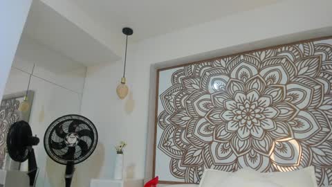 Snapshot of selket_ chatting on 12.02.24 Selket online show from 12.02.24