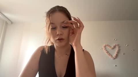 Lily online show from 06.27.26