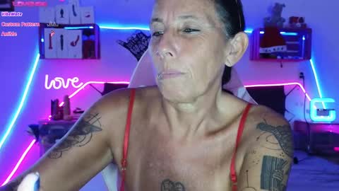 Selvaggia Del Caribe online show from 12.11.24
