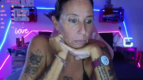 Selvaggia Del Caribe online show from 12.28.24
