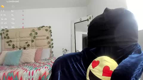 Selyn online show from 11.16.25