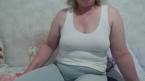 Snapshot of seniorita333 chatting on 04.01.26 Lenna online show from 04.01.26