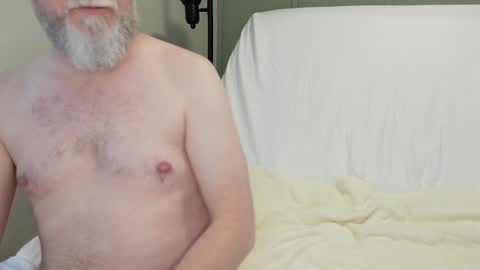 Snapshot of sensatyr chatting on 01.03.25 Daddy Dave online show from 01.03.25