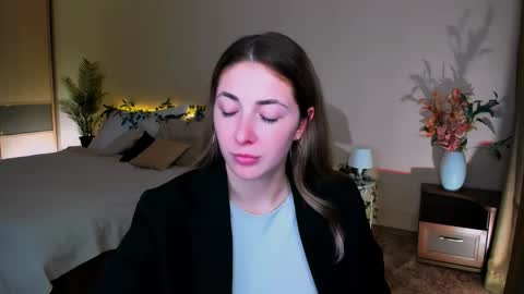 sensitiveheartt online show from 09.15.25