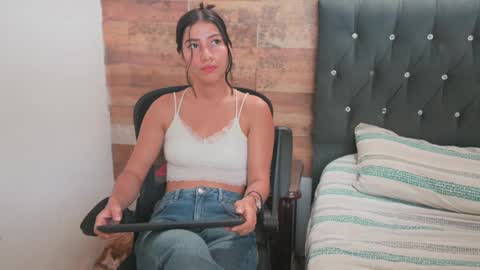 senssual_goddess online show from 03.04.25