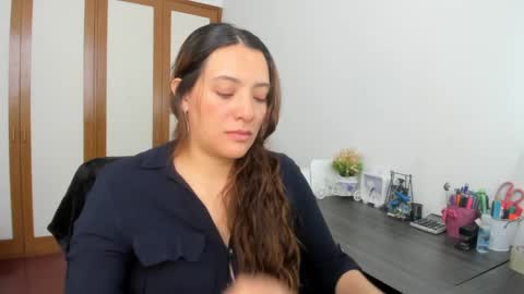 Snapshot of sensual__lady chatting on 12.03.24 Samantha - online show from 12.03.24