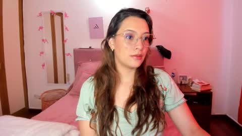 Snapshot of sensual__lady chatting on 11.19.25 Samantha - online show from 11.19.25