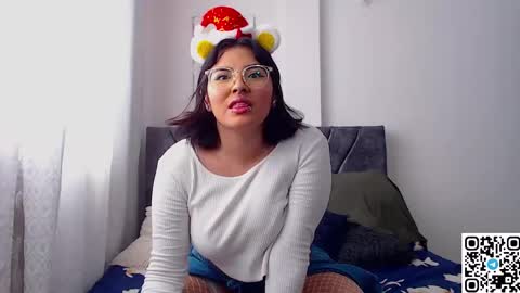 Camille and sophie online show from 12.24.24