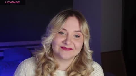 Snapshot of sensual_girrrl chatting on 04.26.26 Ilona online show from 04.26.26