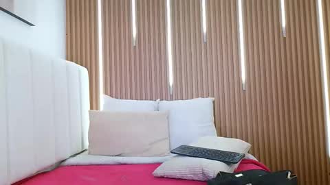 Sensual Kim77 online show from 03.26.26