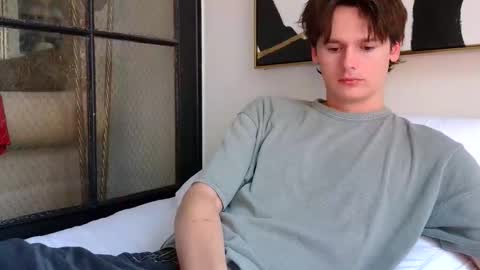 Snapshot of sensualalien chatting on 03.13.26 Cam online show from 03.13.26