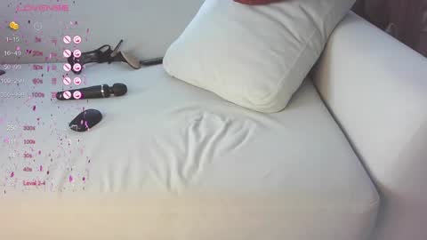 Snapshot of sensualberry chatting on 05.27.26 sensualberry online show from 05.27.26