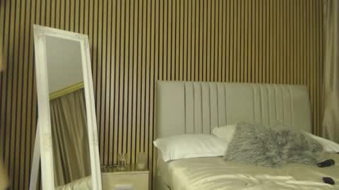 Snapshot of sensualhallie chatting on 02.26.26 Hallie online show from 02.26.26