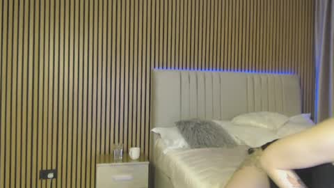 Snapshot of sensualhallie chatting on 05.01.26 Hallie online show from 05.01.26