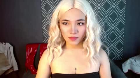 Snapshot of seraphinaheather chatting on 10.14.25 Chloe online show from 10.14.25