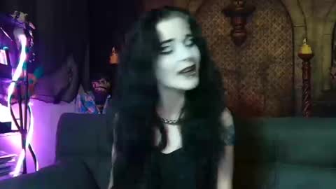 Seraphin Munster online show from 10.14.25