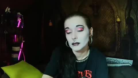 Seraphin Munster online show from 04.16.26