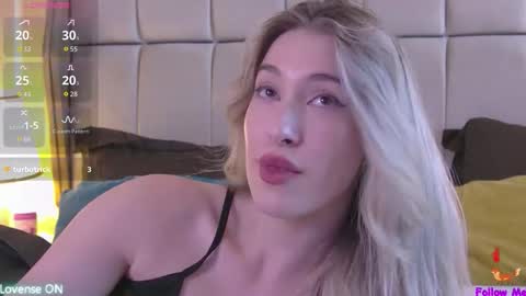 Snapshot of serena_bennet chatting on 11.02.25 Serena online show from 11.02.25