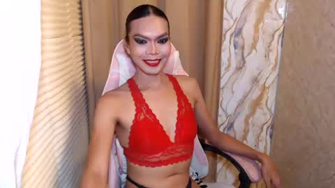 Snapshot of serenamarqueza chatting on 06.28.26 Sam online show from 06.28.26