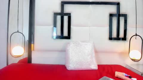 SERENA WILD online show from 11.16.25