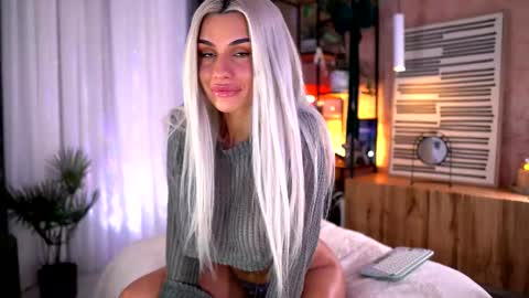 Serene Sophiex online show from 02.02.26